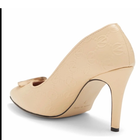 Valentino Cream Heels with Gold Accent - Picture 2 of 8